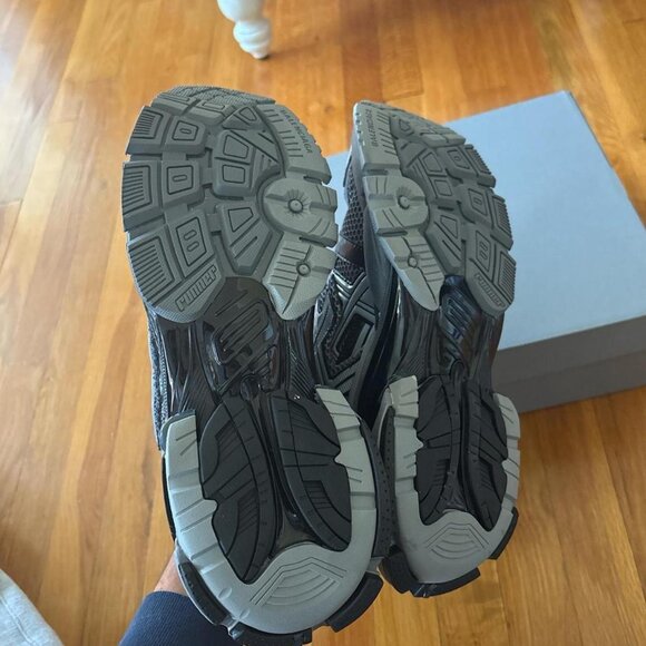 Balenciaga Runner Grey - Picture 3 of 3